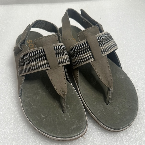 Sorel Stylish Olive Sandals size 8.5 comfy summer main image 11